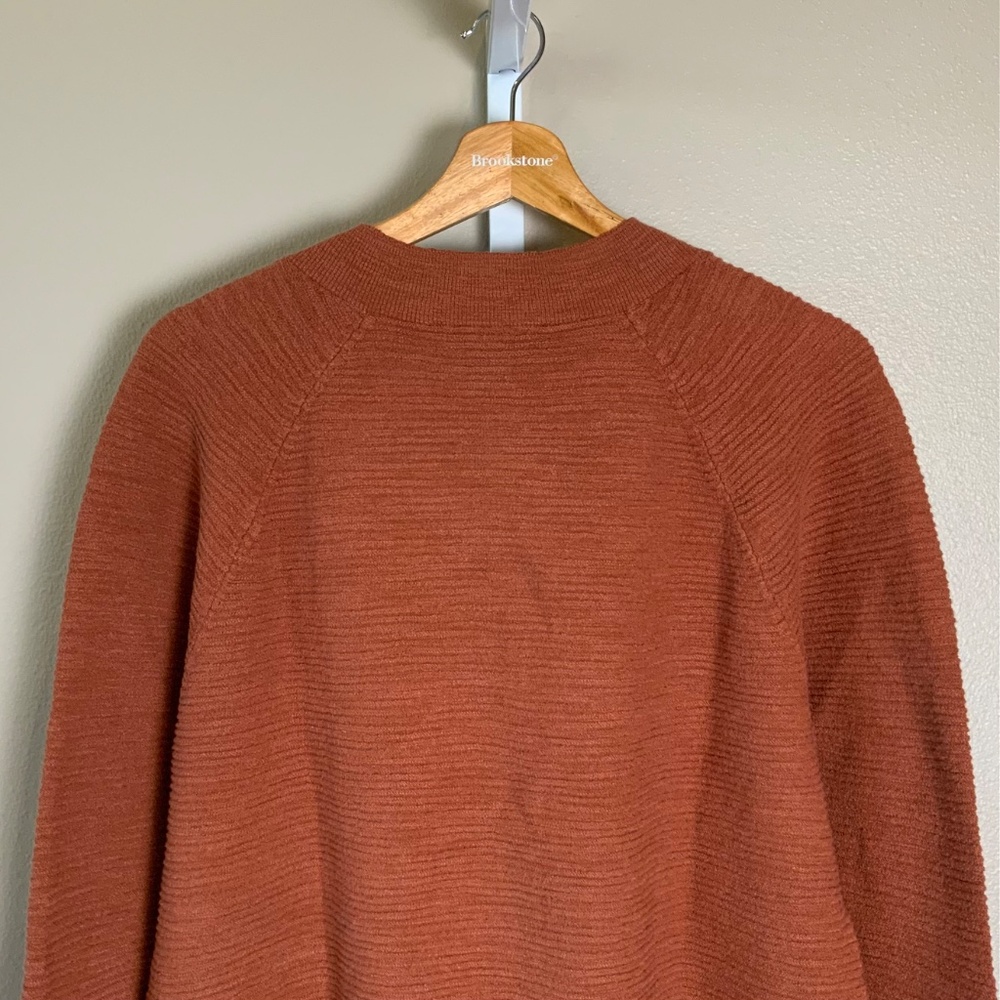 LOFT Raglan V-Neck Sweater - Picture 13 of 16